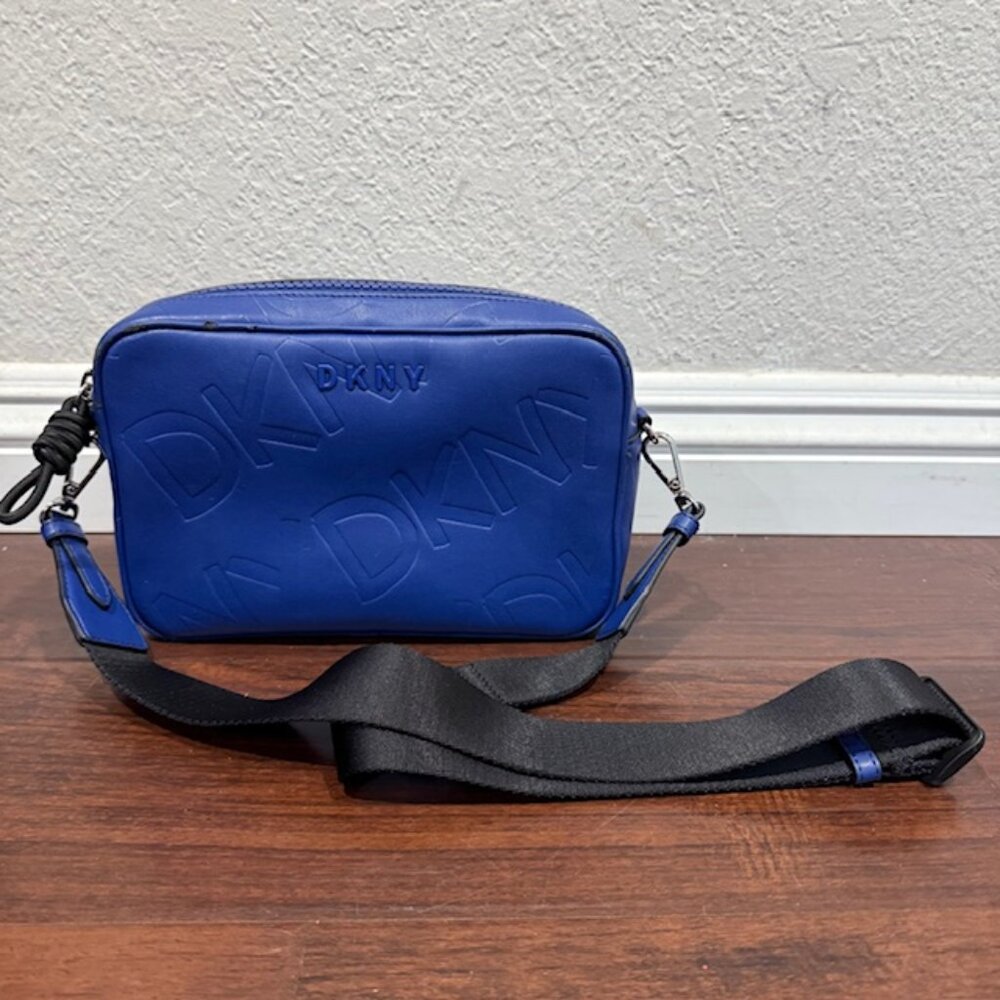 DKNY Jude Camera Bag In Royal Blue/sliver